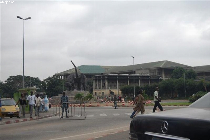 Après l’élection présidentielle : Le secteur privé reprend timidement